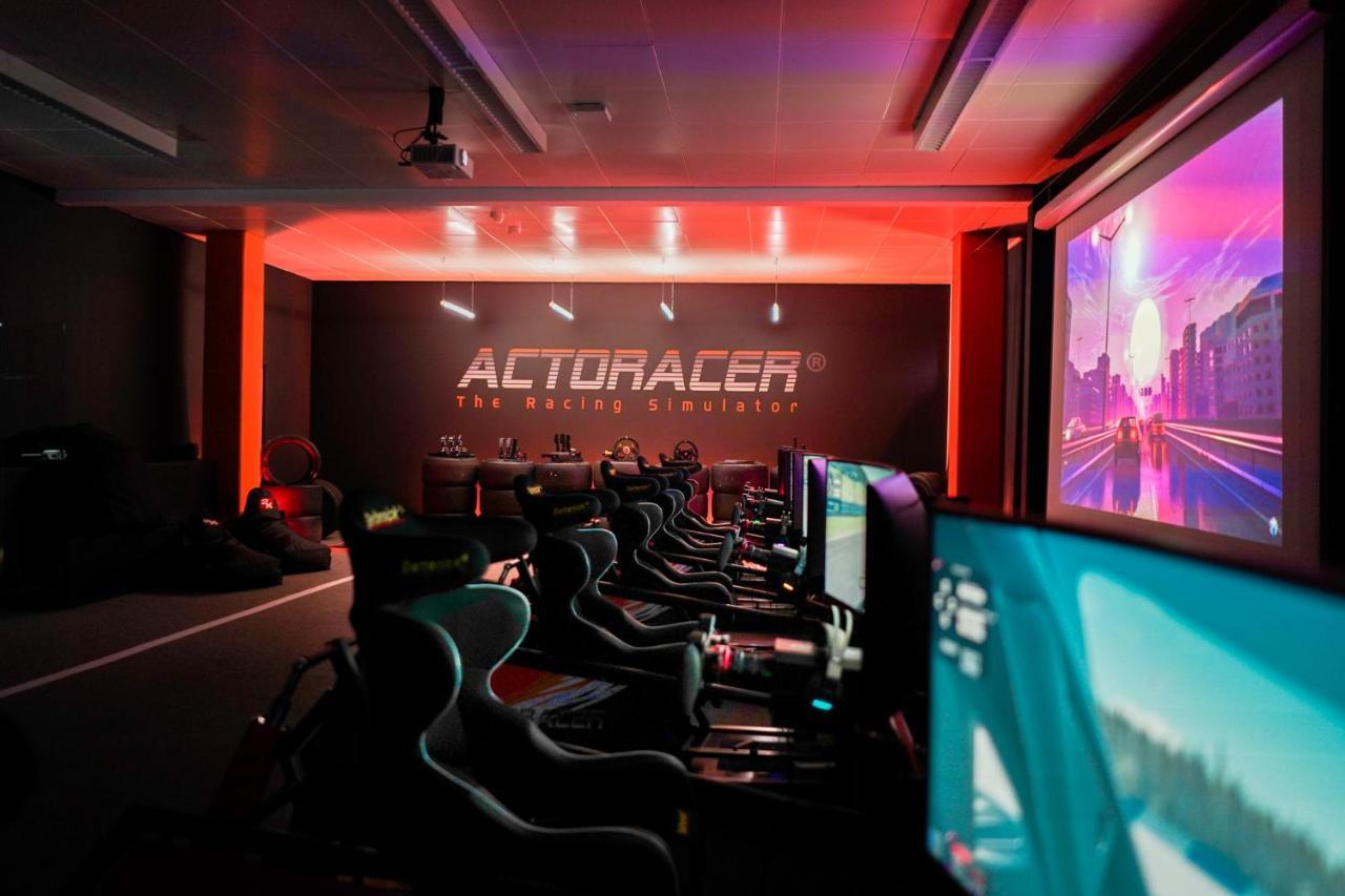 Rcadia Gaming House Bed & Breakfast Хамбург Екстериор снимка